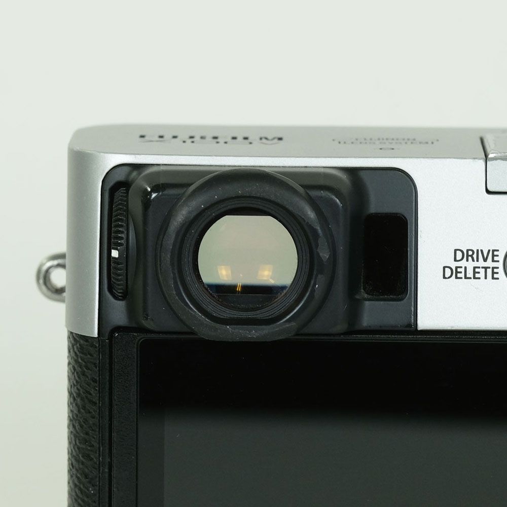 Fujifilm Compact Digital Camera 13,100 X100V