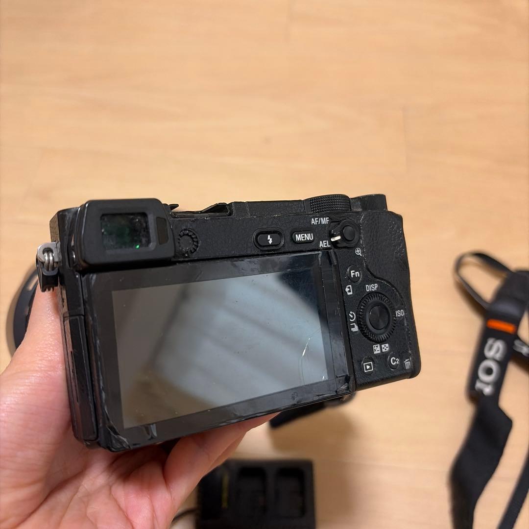 Sony Others 6300 Selp18105G Sigma F1.4