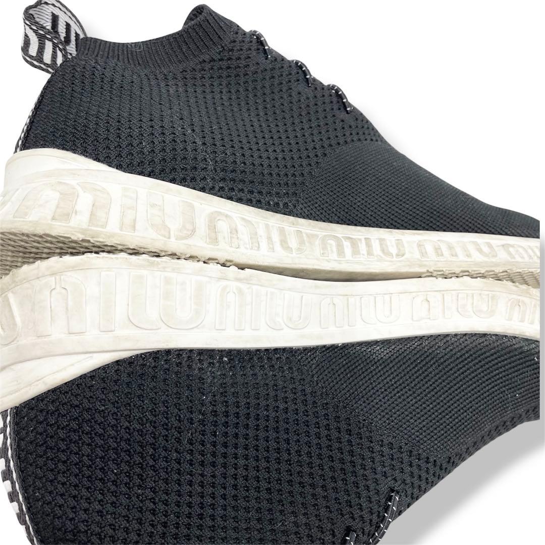 Miu Sneakers 35