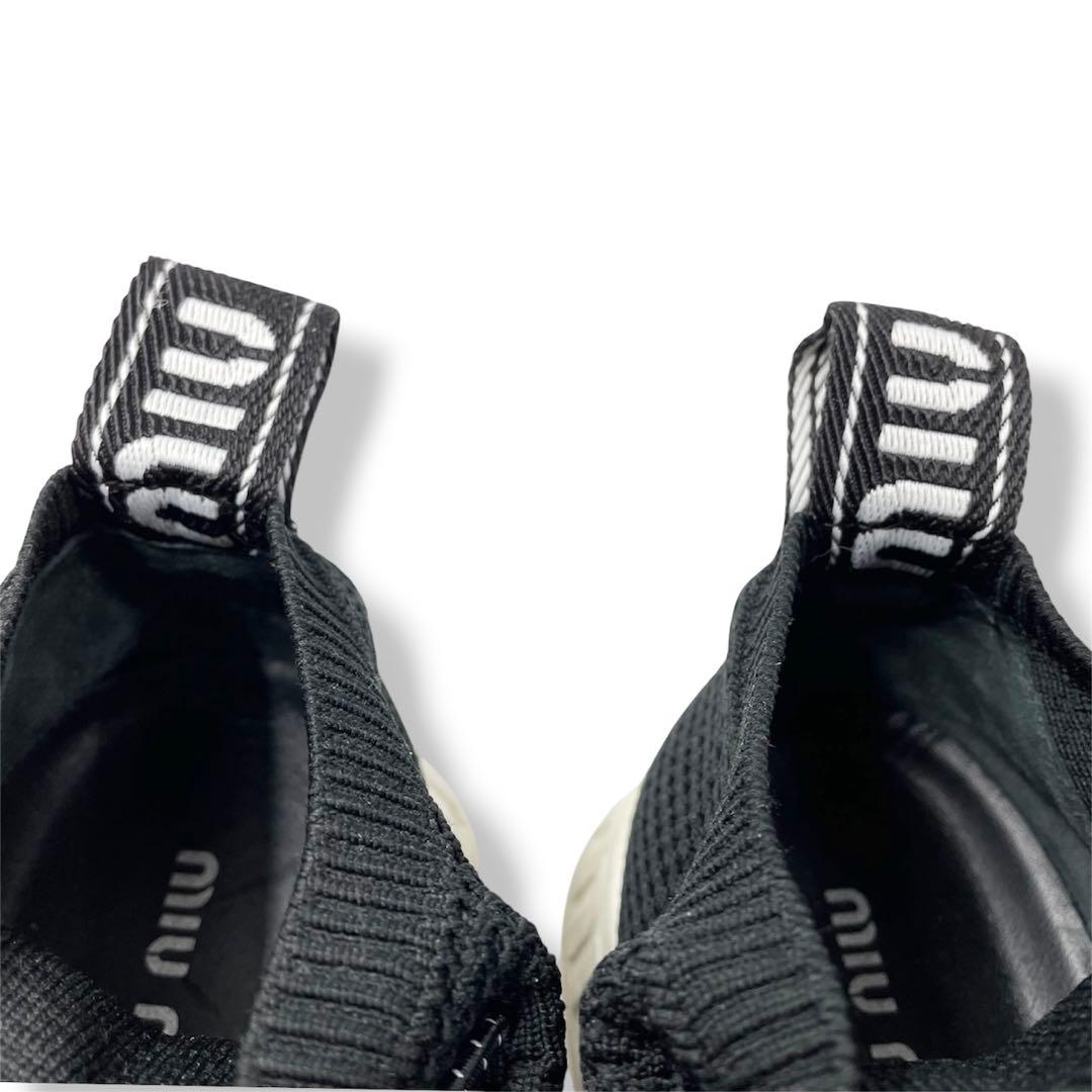 Miu Sneakers 35