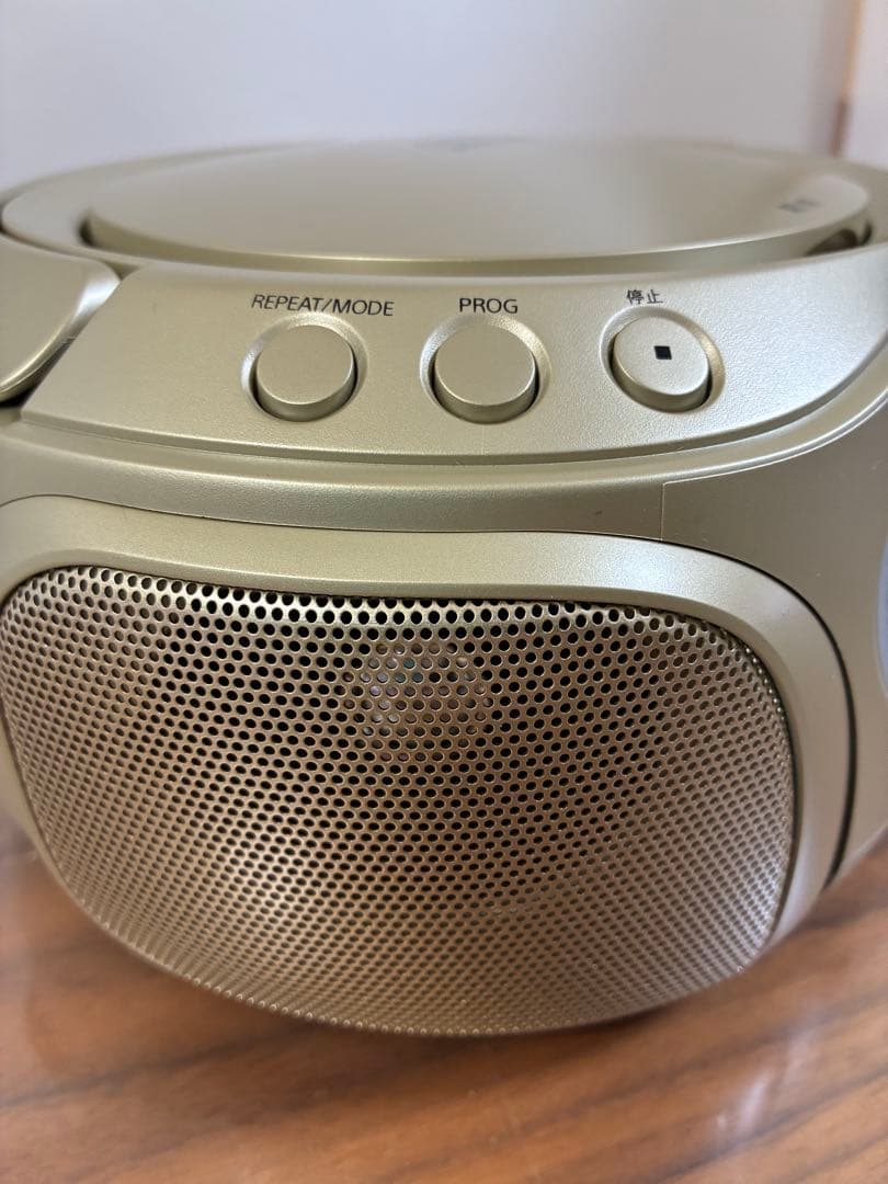 Aiwa Cd, Md Cassette Decks Cr-10D Radio Player