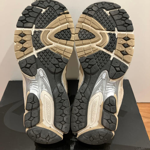 New Balance Sneakers 2002