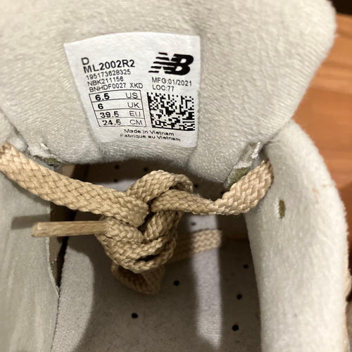 New Balance Sneakers 2002