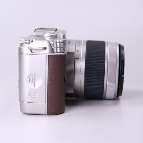 Pentax Mirrorless Interchangeable Lens Cameras 1365 Q10 610