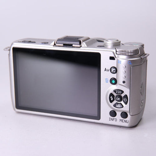 Pentax Mirrorless Interchangeable Lens Cameras 1365 Q10 610