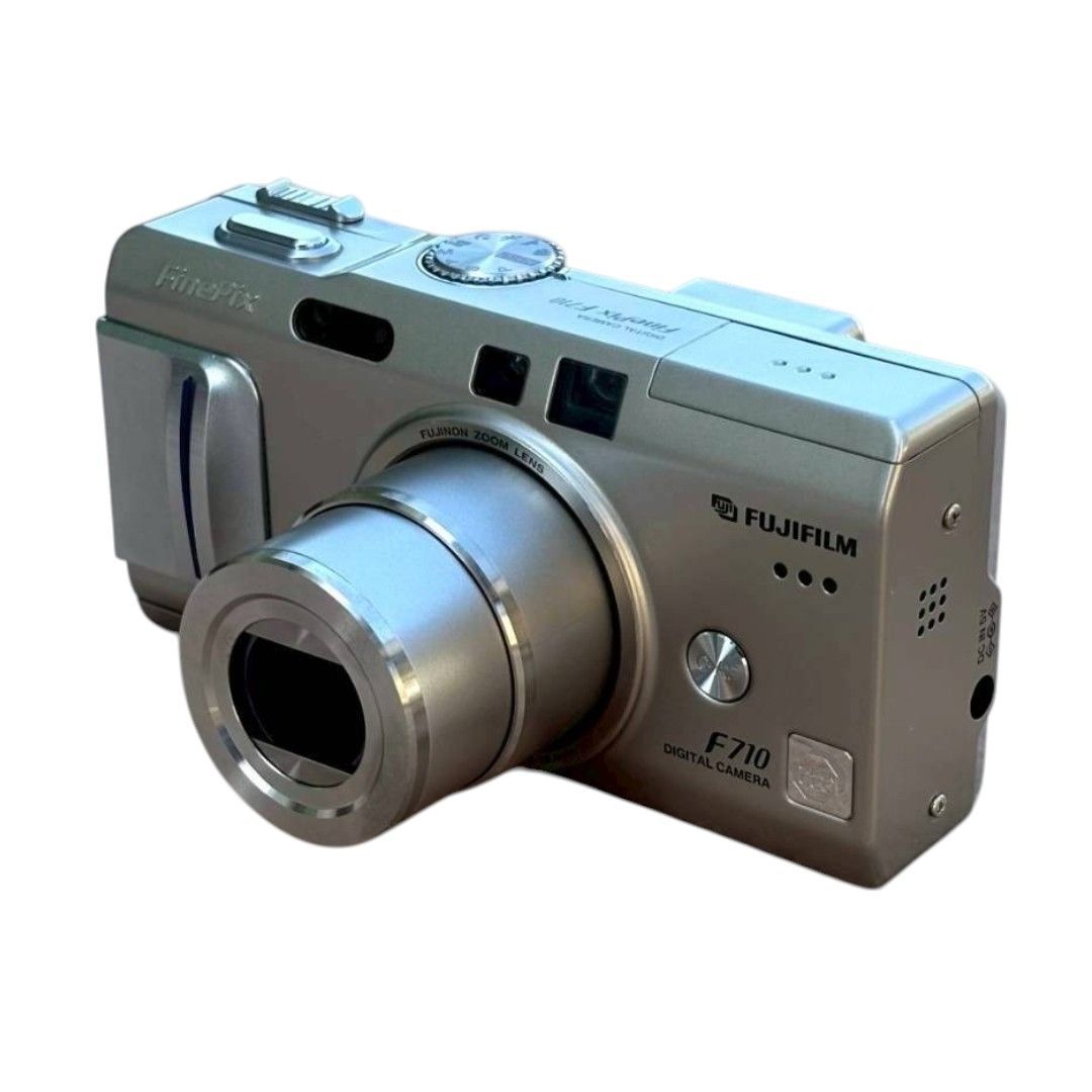 Fujifilm Compact Digital Camera Finepix F710 1027
