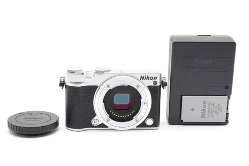 Nikon Mirrorless Interchangeable Lips :3,490 1 J5 4088