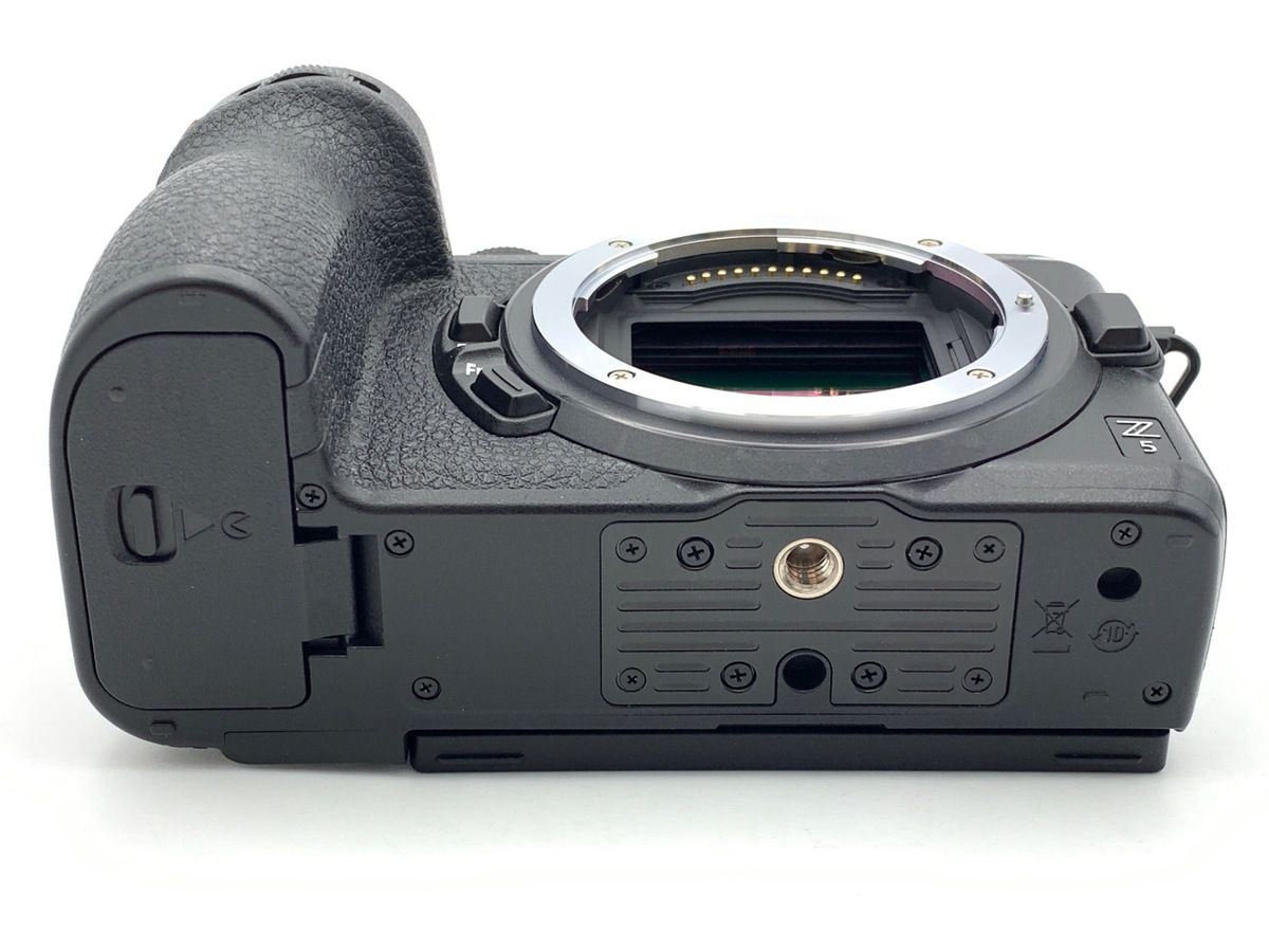 Mirrorless Interchangeable Lips Z5