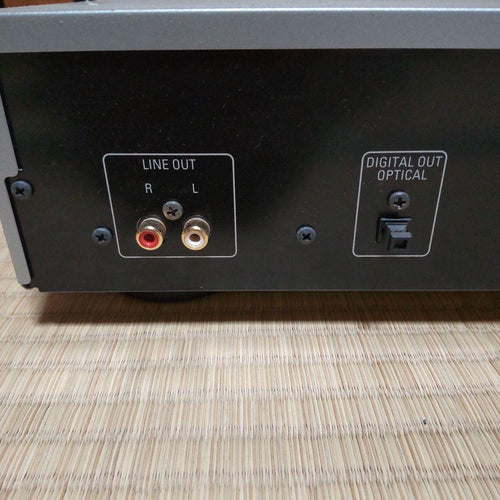Cd Sacd Player Denon Dcd-755Ae