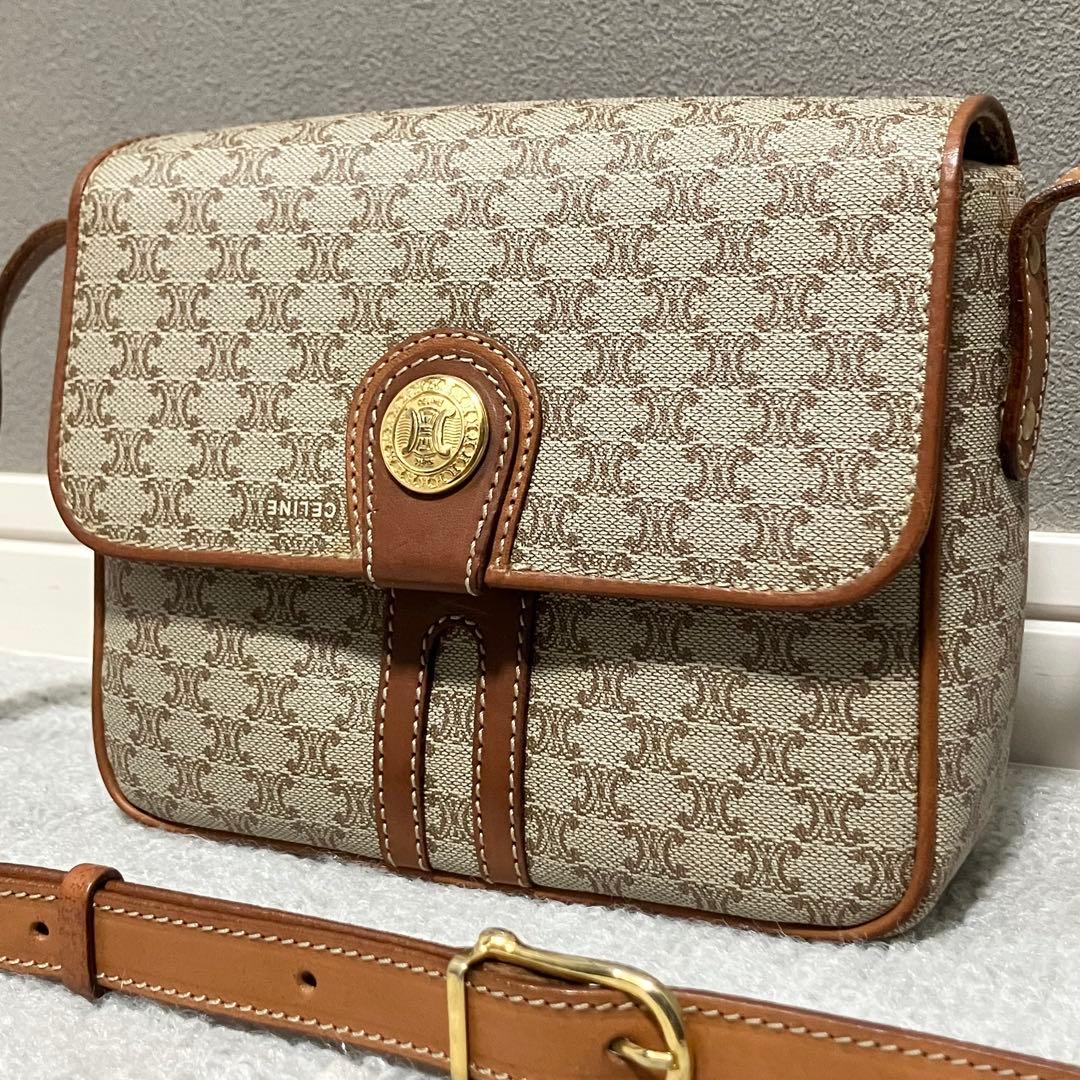 Celine Shoulder Bags