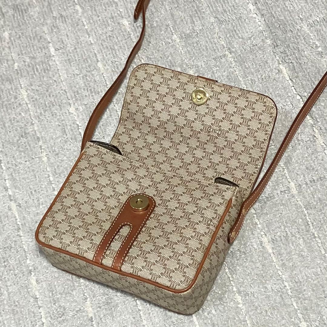 Celine Shoulder Bags