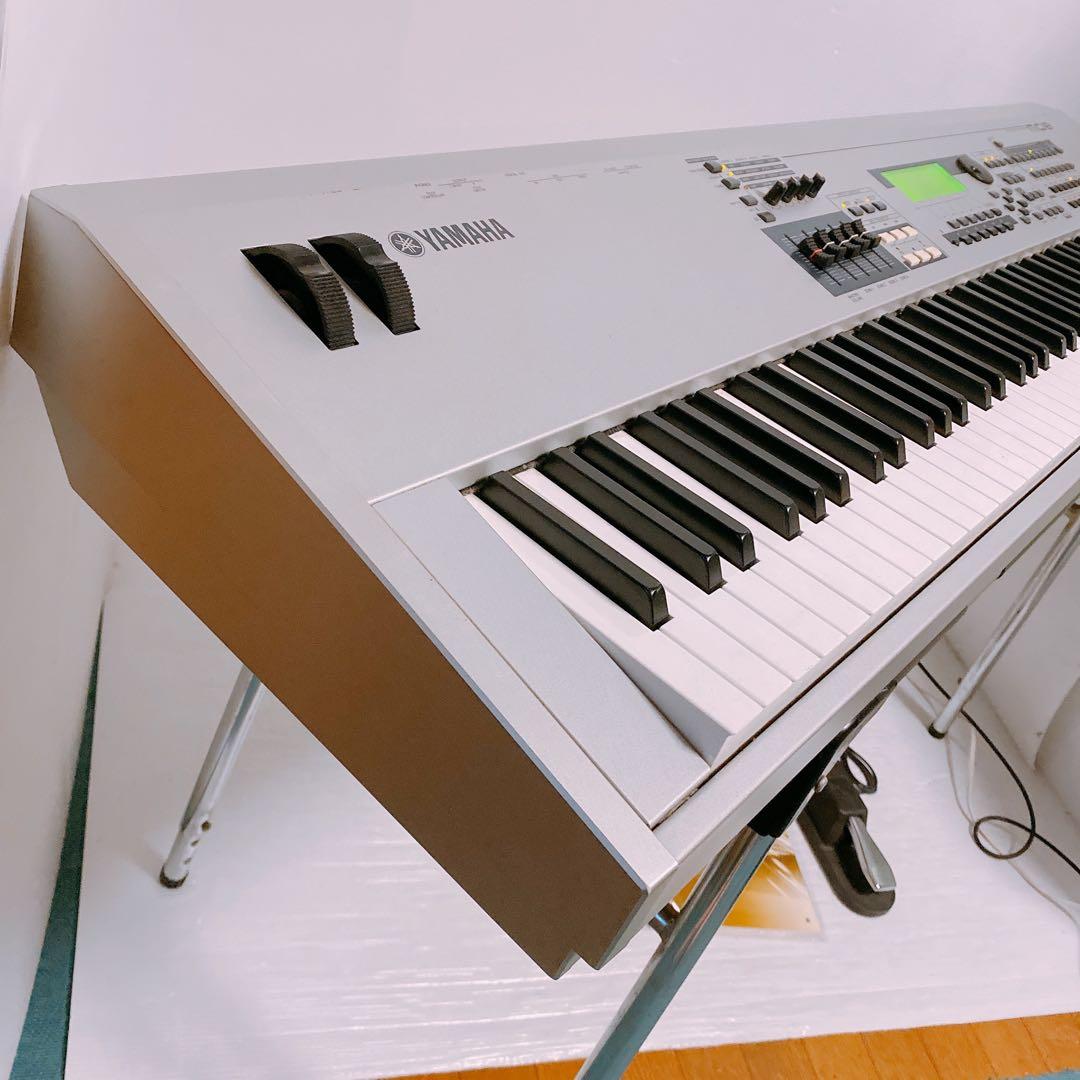 Yamaha Others Mo8 88