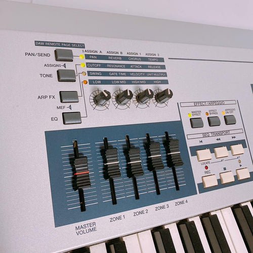 Yamaha Others Mo8 88