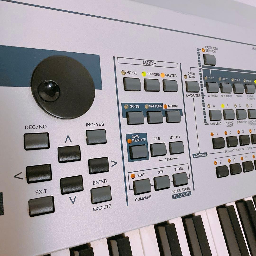 Yamaha Others Mo8 88