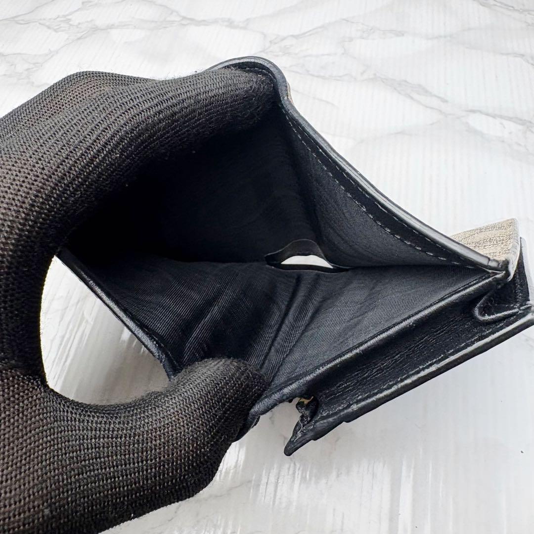 Gucci Bi-Fold Wallet 01 Pvc Bee Gg L1