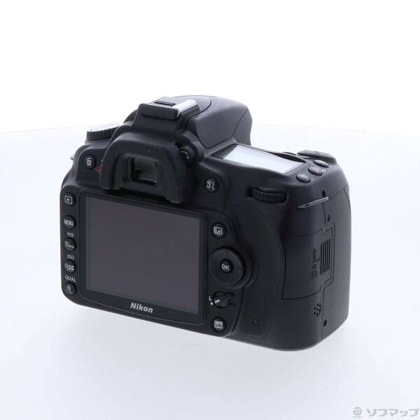 Nikon Digital Slr D90 352