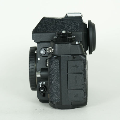 Nikon Digital Slr 44,160 Df F