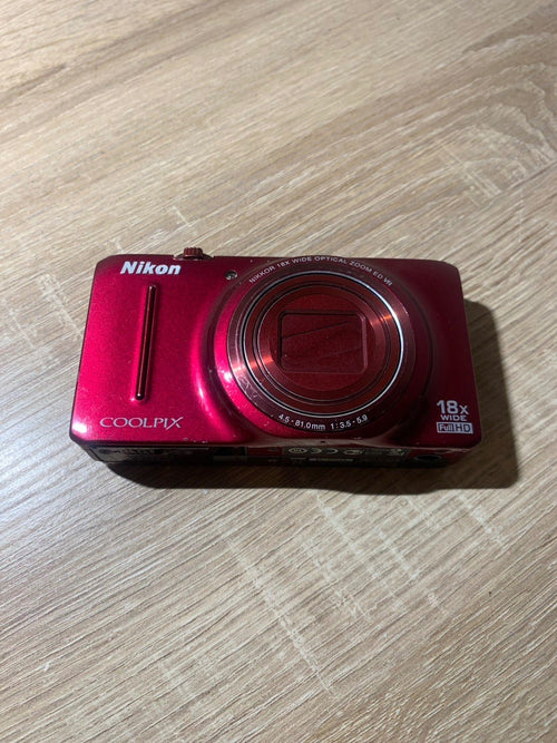 Compact Digital Camera 1625 Nikon Coolpix S9300