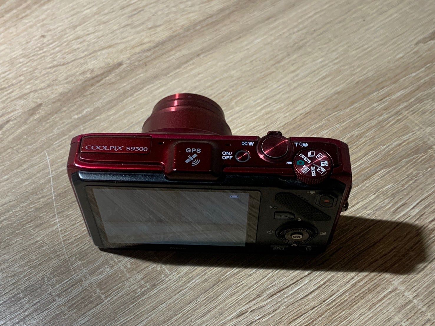 Compact Digital Camera 1625 Nikon Coolpix S9300