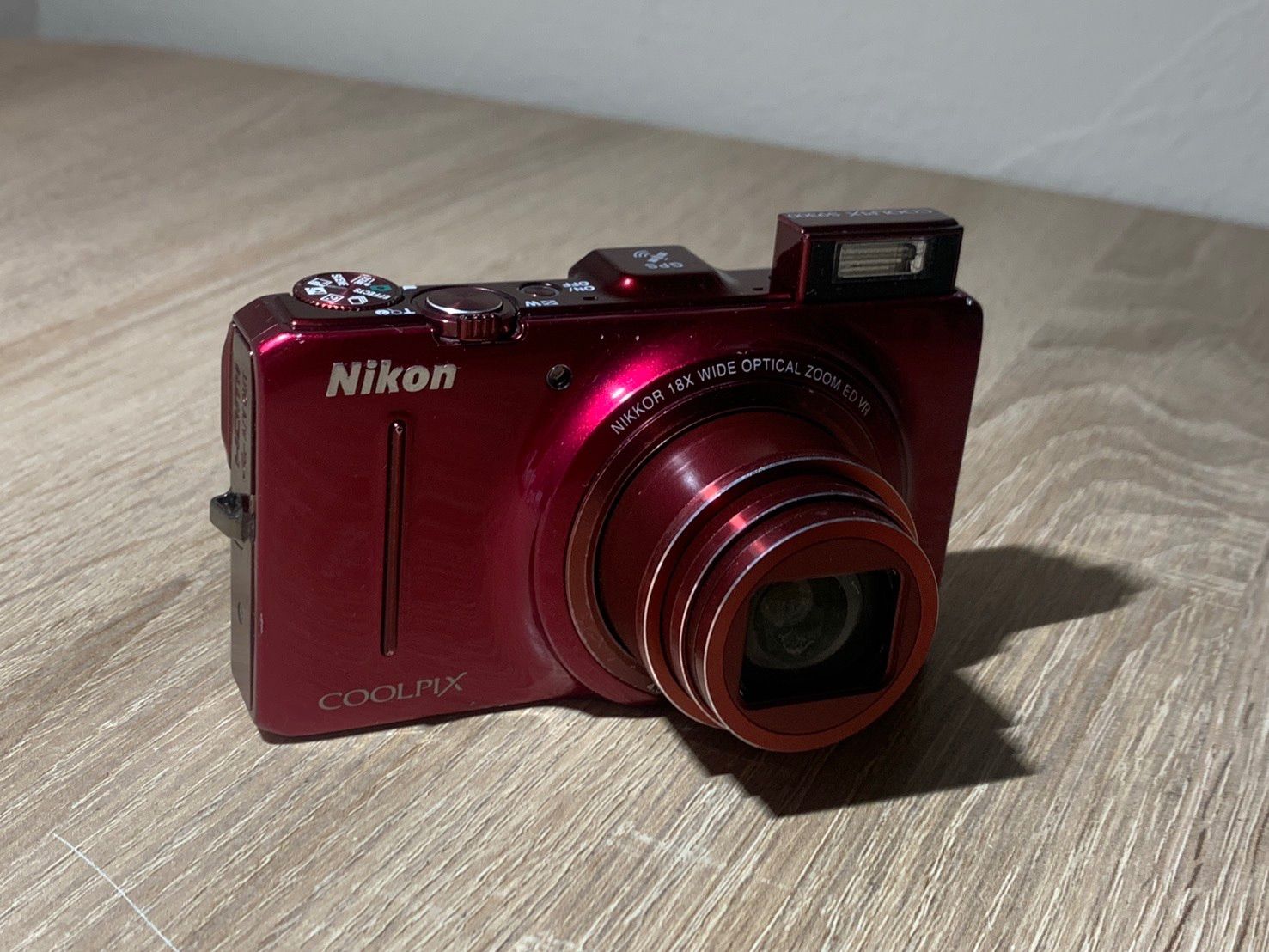 Compact Digital Camera 1625 Nikon Coolpix S9300