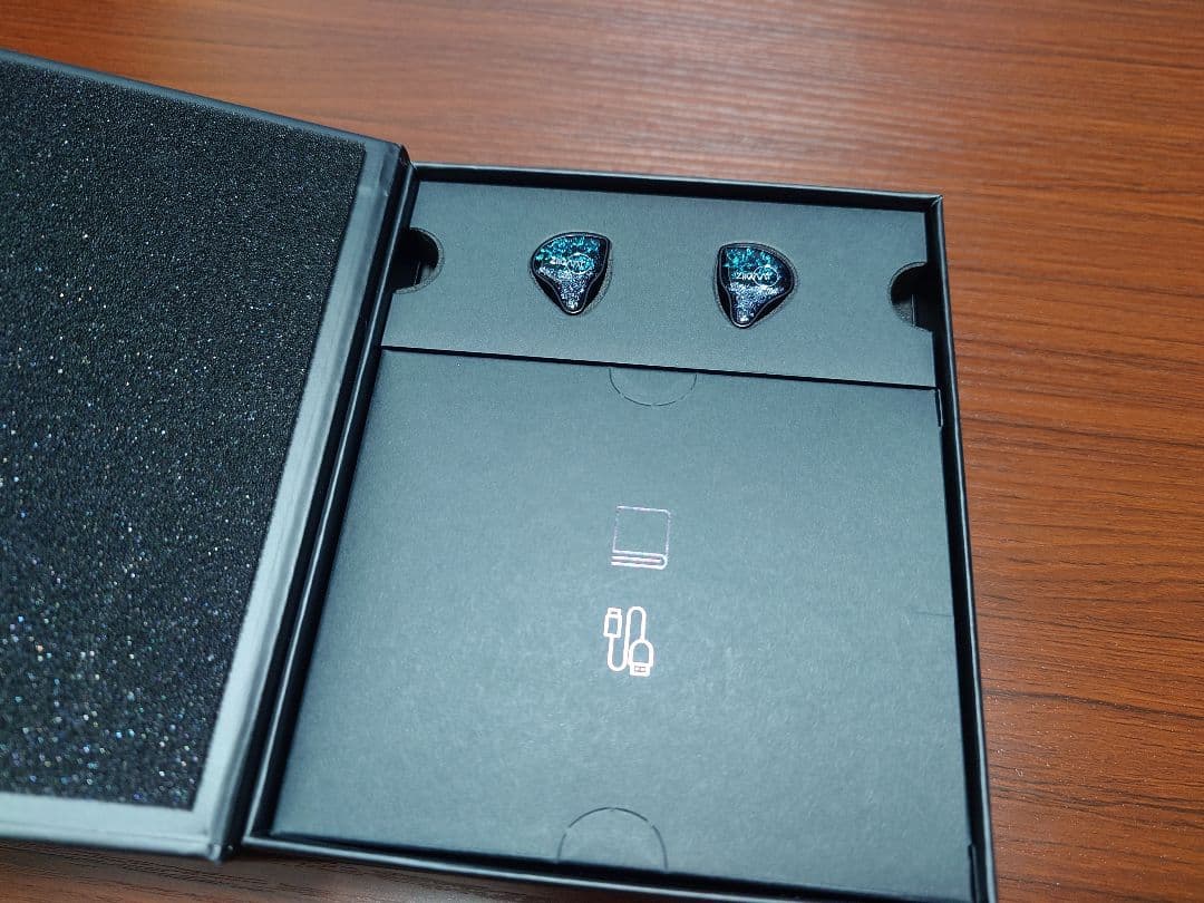 Recableable Earphones Ziiglaat Odyssey 2 1Dd+3Ba