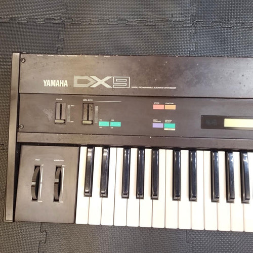 Yamaha Analog Synthesizer Dx9