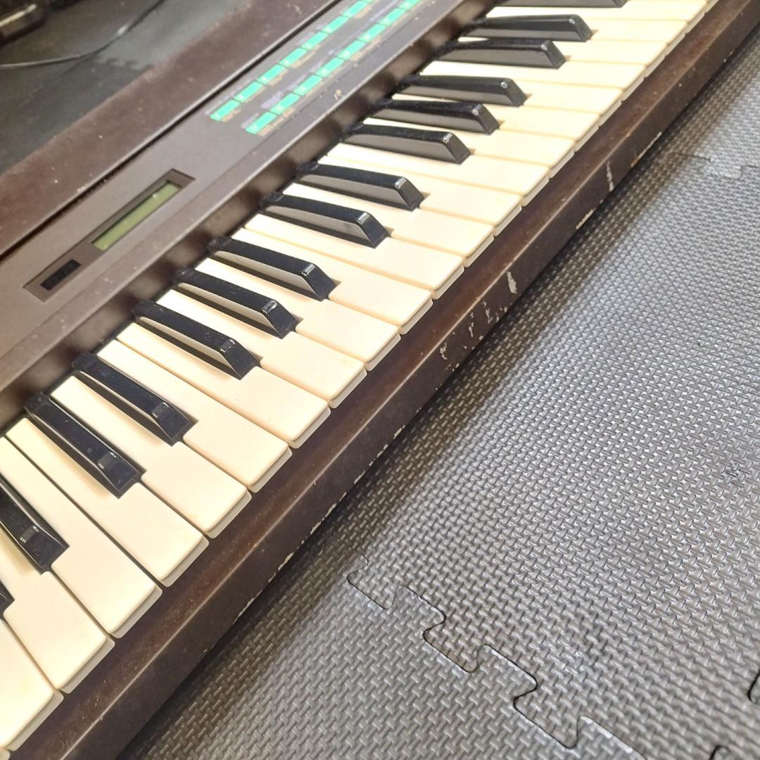 Yamaha Analog Synthesizer Dx9
