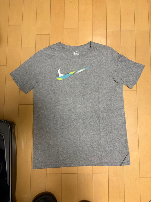 Nike T-Shirts The Tee T Xs