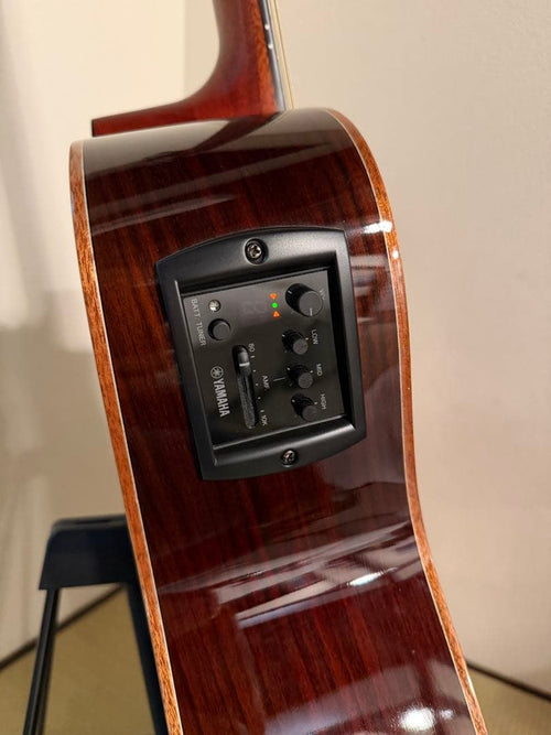 Yamaha Acoustic Guitar A1R