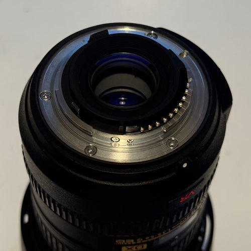 Nikon Zoom Lenses Af-S Dx Vr 18 F/3.5 5.6G Ed