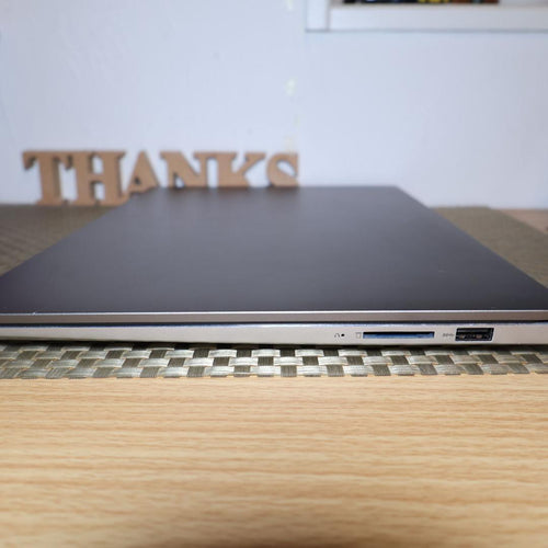 Lenovo Windows Notebook Body Win11 Corei3/ 8G/Ssd/Fhd/