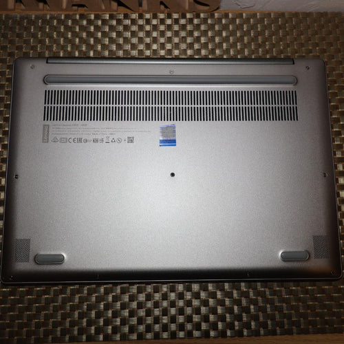 Lenovo Windows Notebook Body Win11 Corei3/ 8G/Ssd/Fhd/