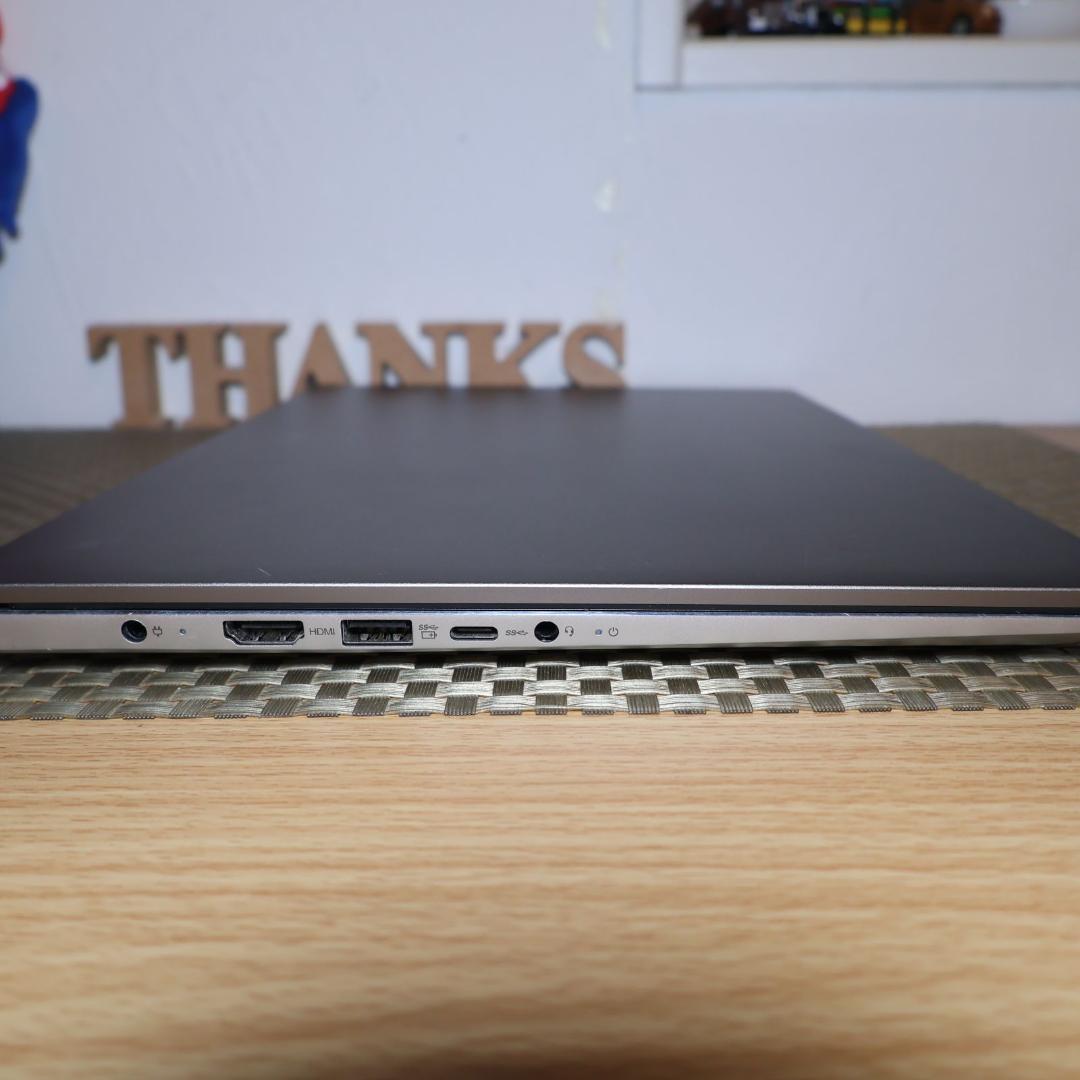 Lenovo Windows Notebook Body Win11 Corei3/ 8G/Ssd/Fhd/