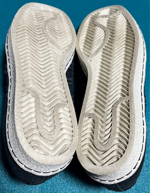 Adidas Sneakers Neighborhood