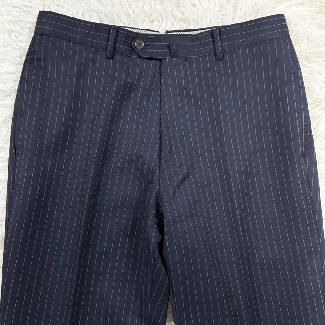 Tomorrowland Business Suit