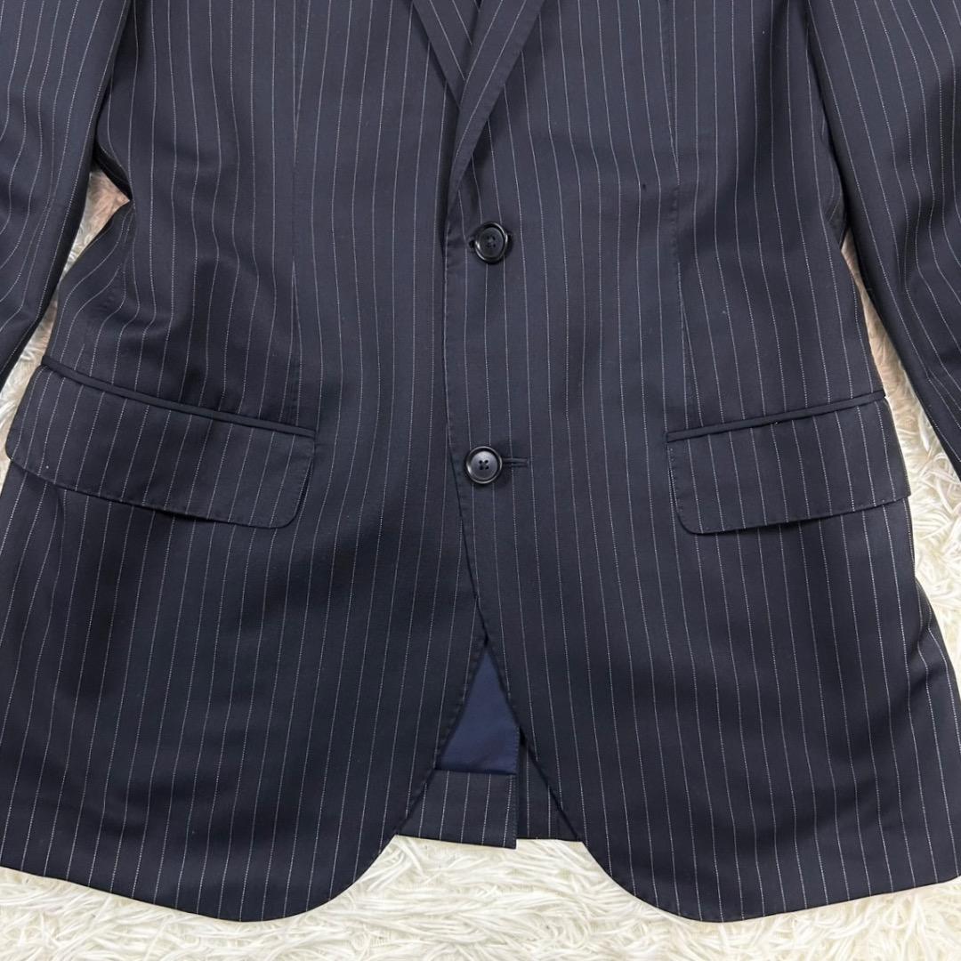 Tomorrowland Business Suit