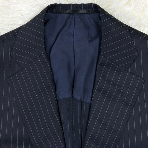 Tomorrowland Business Suit