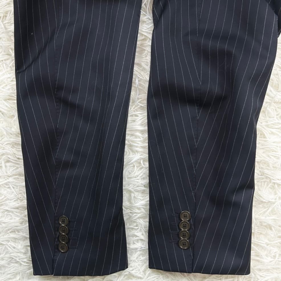 Tomorrowland Business Suit