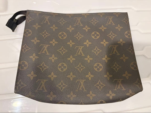 Louis Vuitton Clutch Bags