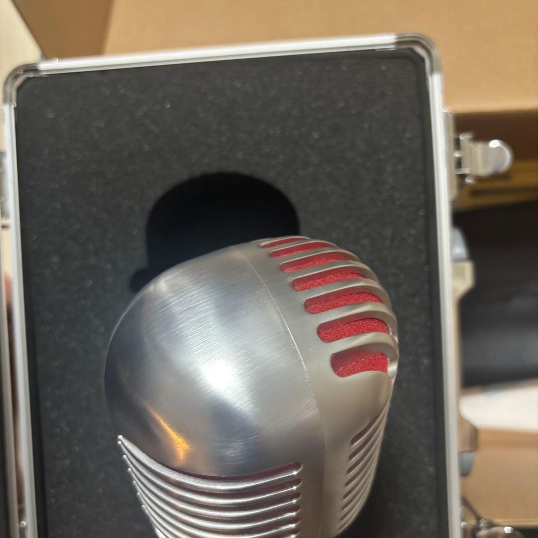Shure Dynamic Microphones 5575Le 75