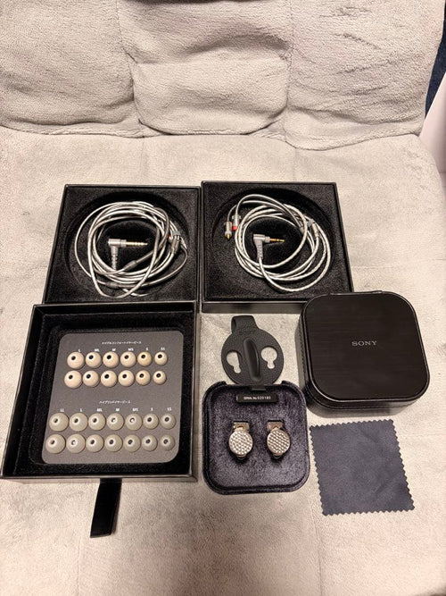 Sony Recableable Earphones Ier-Z1R