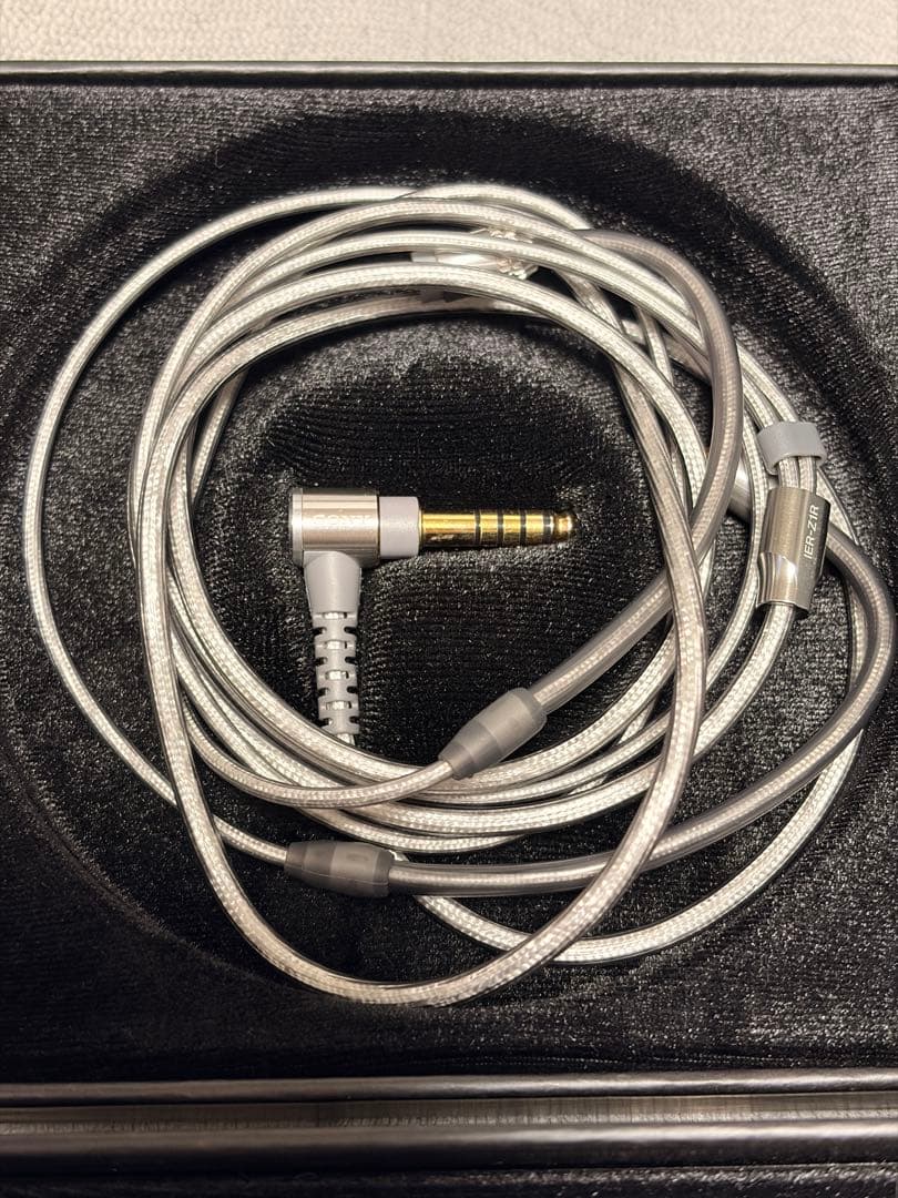 Sony Recableable Earphones Ier-Z1R