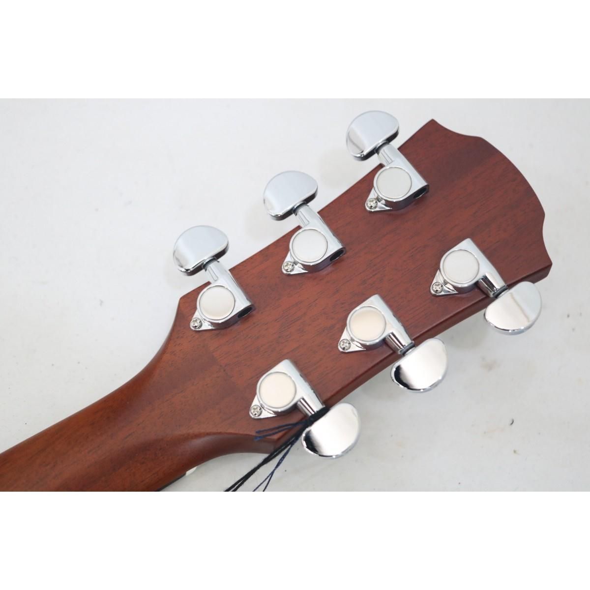 Yamaha Acoustic Guitar
