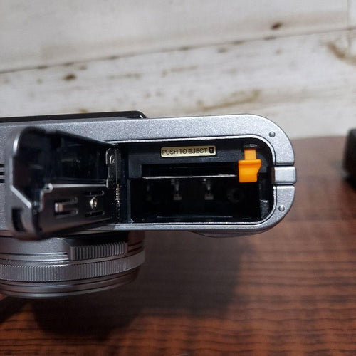 Fujifilm Compact Digital Camera X100(