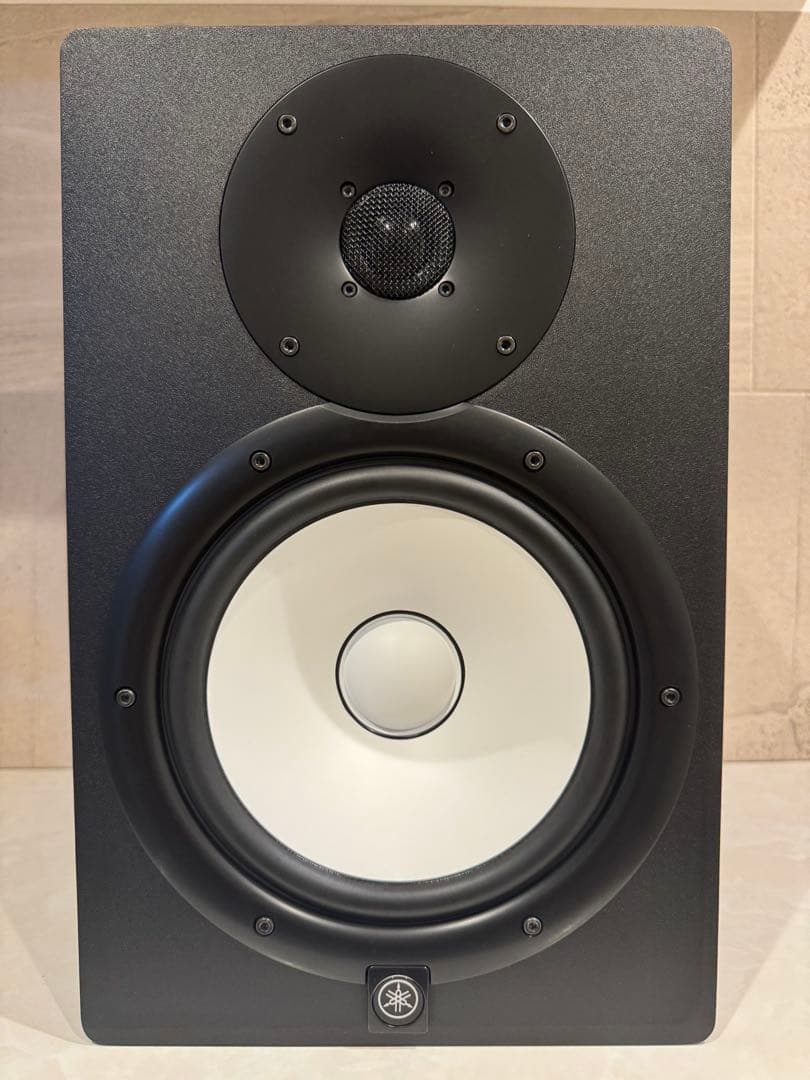 Yamaha Studio Monitor Speakers Hs8 1/2 8