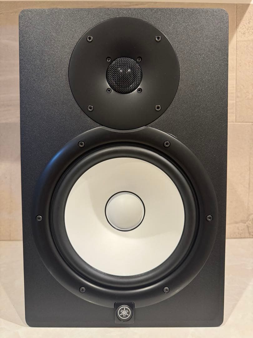Yamaha Studio Monitor Speakers Hs8 1/2 8