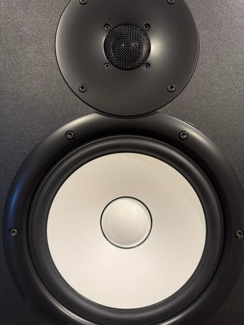 Yamaha Studio Monitor Speakers Hs8 1/2 8