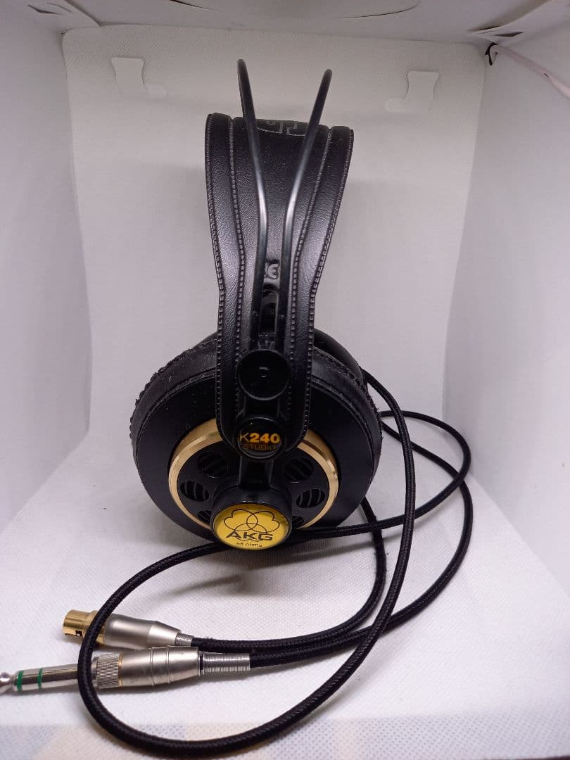 Akg Recableable Headphones K240 Studio