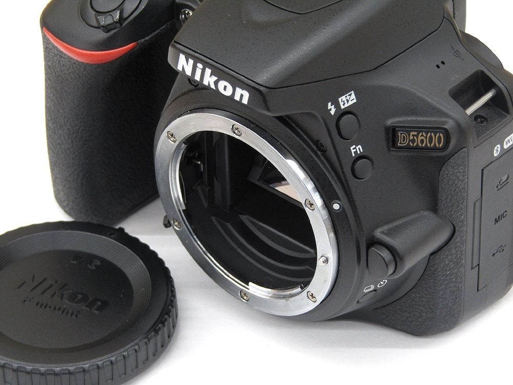 Digital Slr Nikon D5600 D5600Wzbk