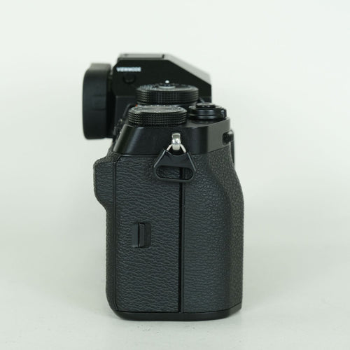 Fujifilm Mirrorless Interchangeable Lips 25,180 2 X-T5 X